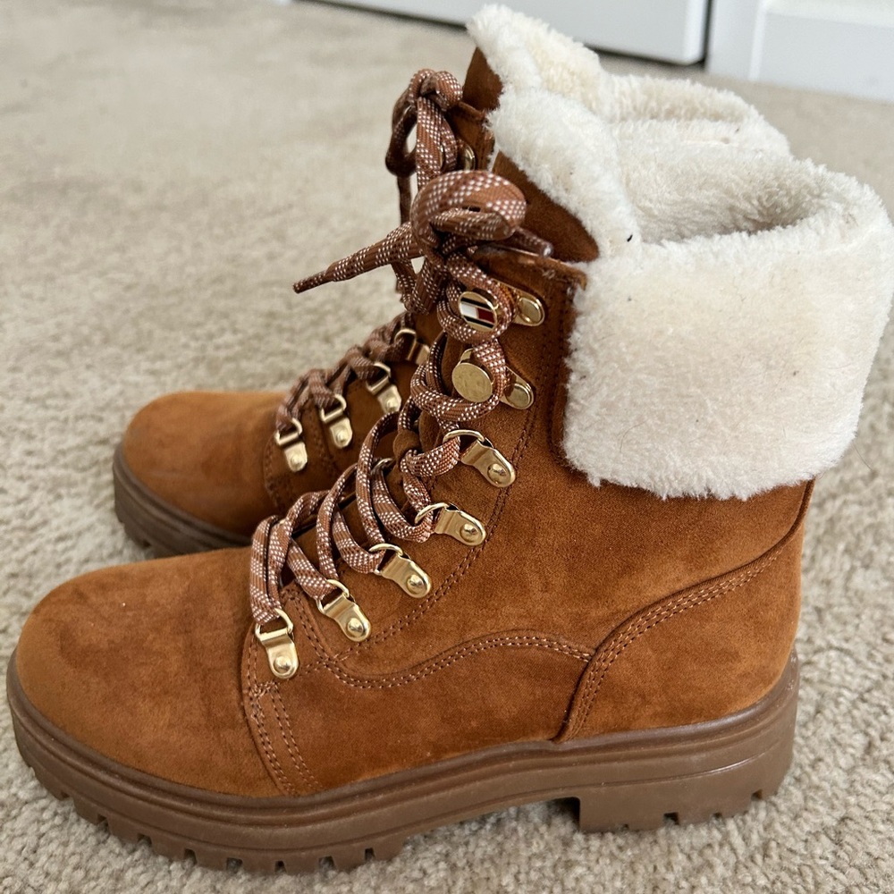 Tommy Hilfigure Winter Boots